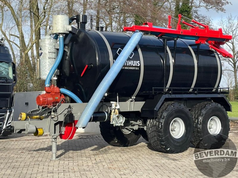 Dungstreuer des Typs Veenhuis 14000 watertank, Gebrauchtmaschine in Vriezenveen (Bild 1)