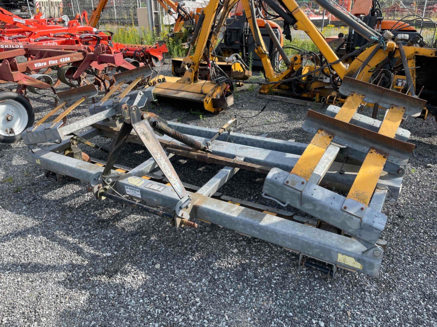 Egge of the type Agrimat EB420R3X, Gebrauchtmaschine in LA SOUTERRAINE (Picture 1)