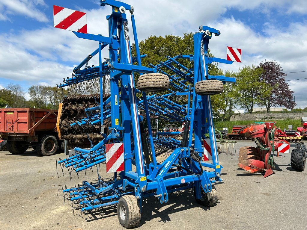 Egge типа Carré SARCLERSE, Gebrauchtmaschine в JOSSELIN (Фотография 2)