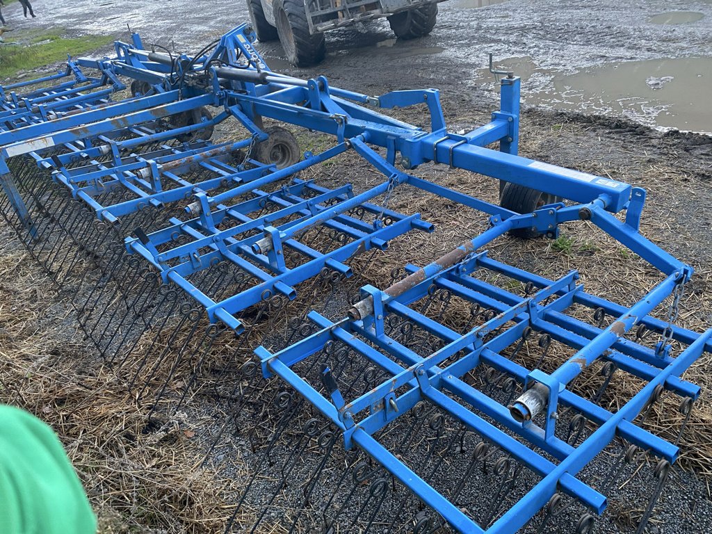 Egge του τύπου Carré Sarclersse 9m, Gebrauchtmaschine σε GUERET (Φωτογραφία 9)