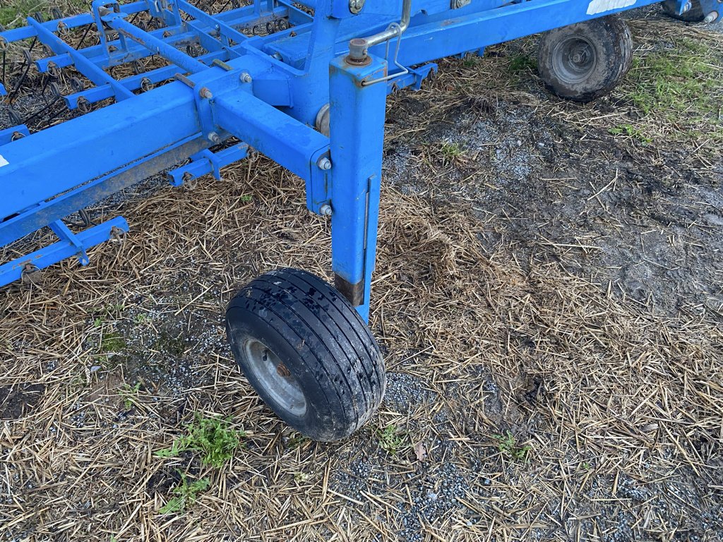 Egge του τύπου Carré Sarclersse 9m, Gebrauchtmaschine σε GUERET (Φωτογραφία 8)