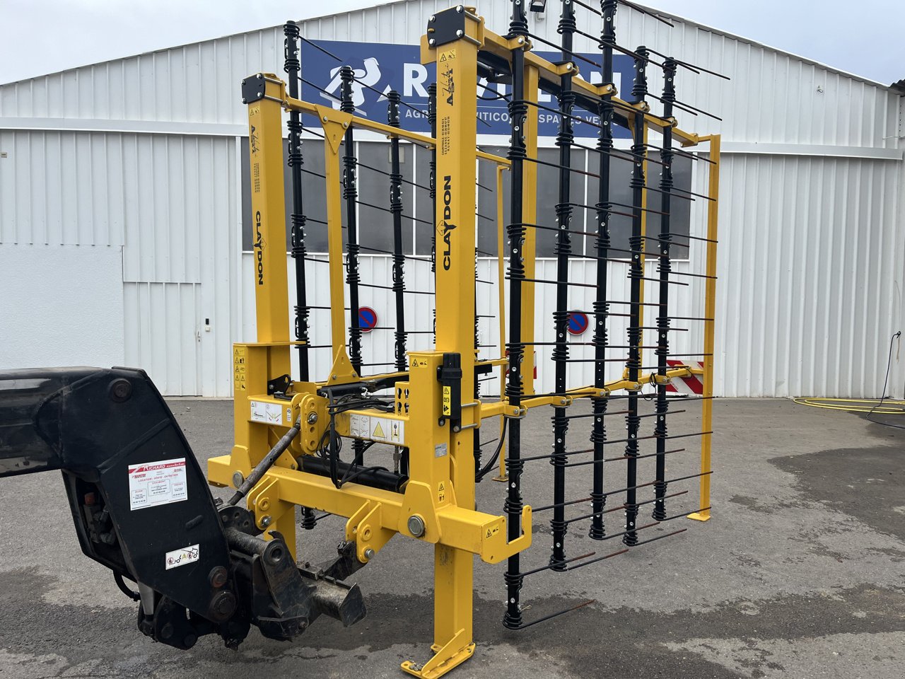 Egge of the type Claydon STRAWHARROW 7.5M, Gebrauchtmaschine in VERT TOULON (Picture 4)