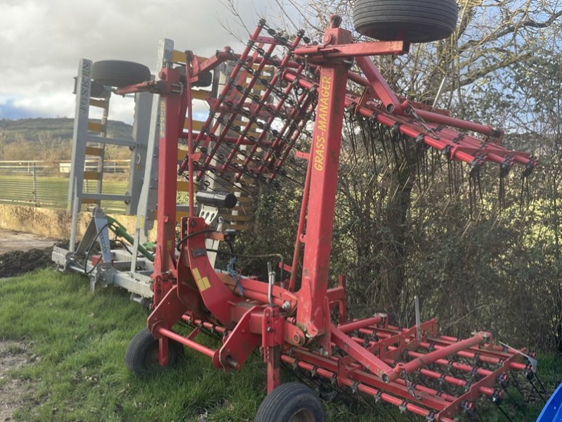 Egge za tip Einböck Grass manager, Gebrauchtmaschine u Millau