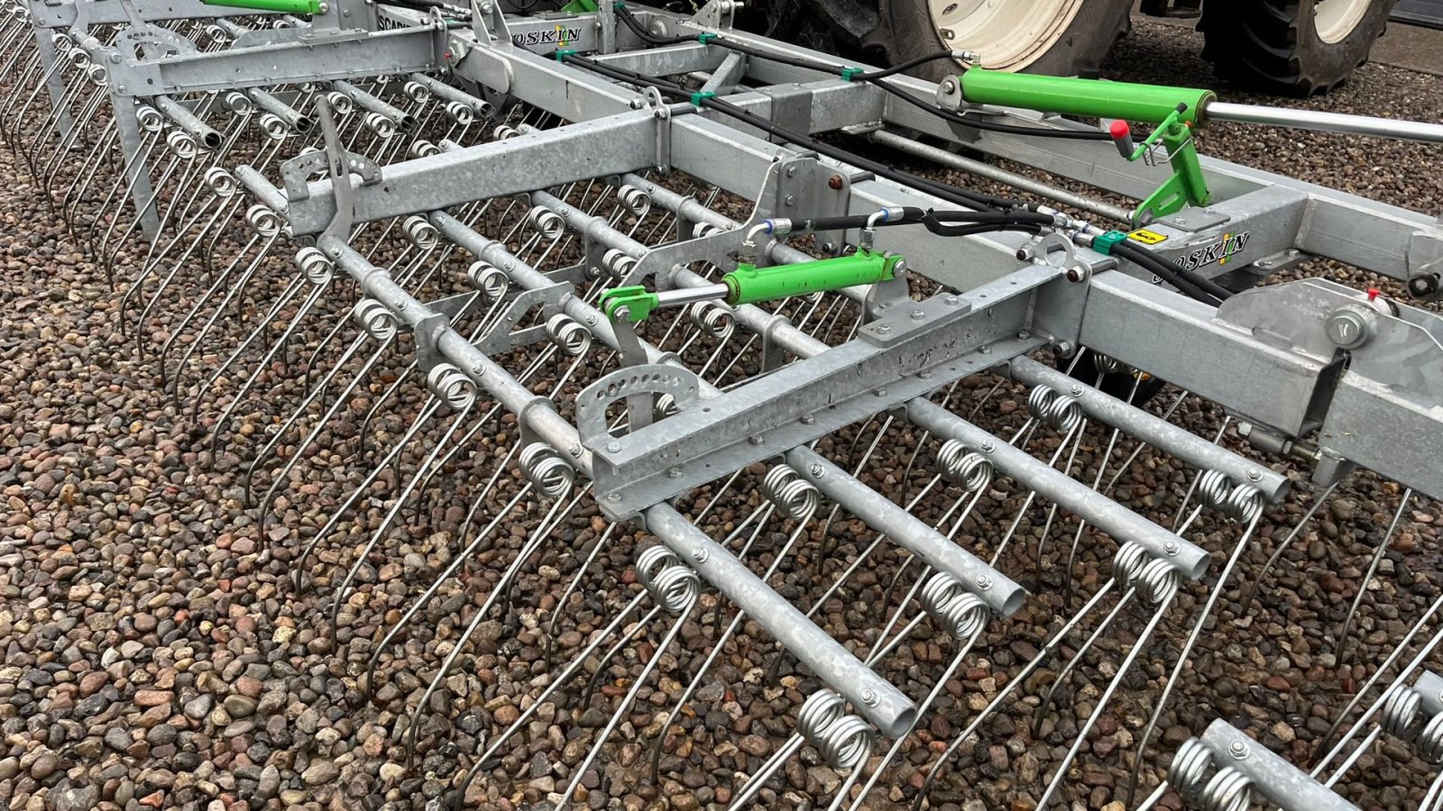 Egge typu Joskin SCARIFLEX 1200 R6S6 12m bredstrigle med 6rækker tænder. Noget at det ypperste man kan få., Gebrauchtmaschine v Lintrup (Obrázek 8)