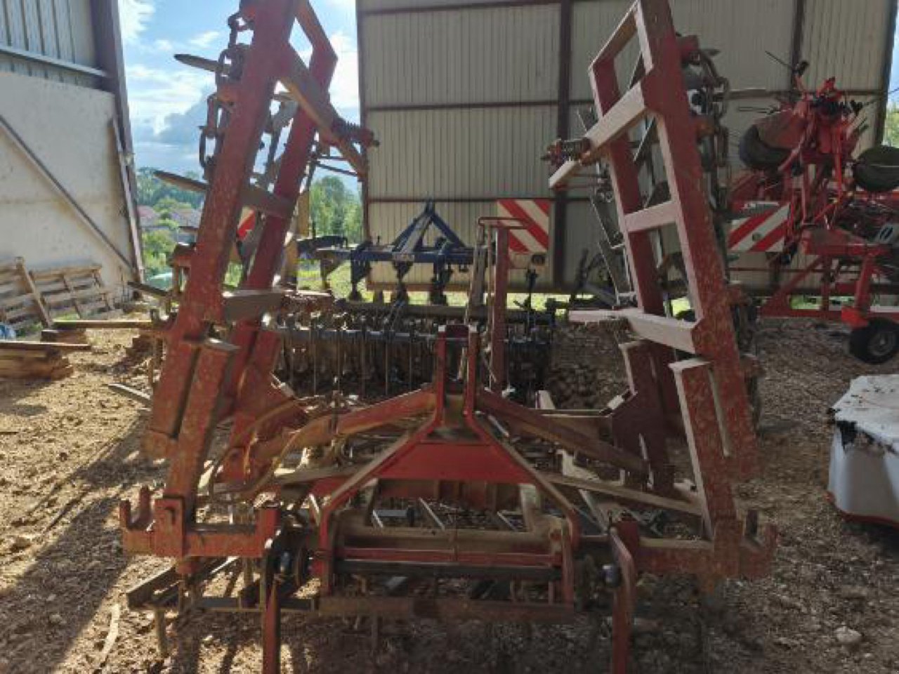 Egge des Typs Quivogne HV 500 GD, Gebrauchtmaschine in Lalœuf (Bild 1)