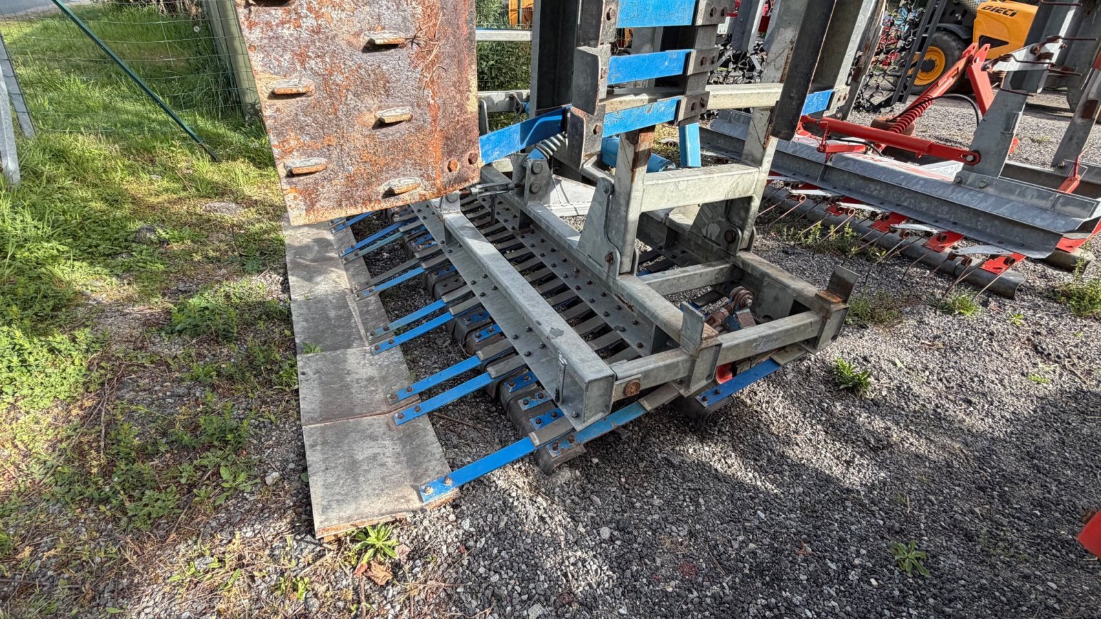 Egge типа Robert DBS 640, Gebrauchtmaschine в LA SOUTERRAINE (Фотография 2)