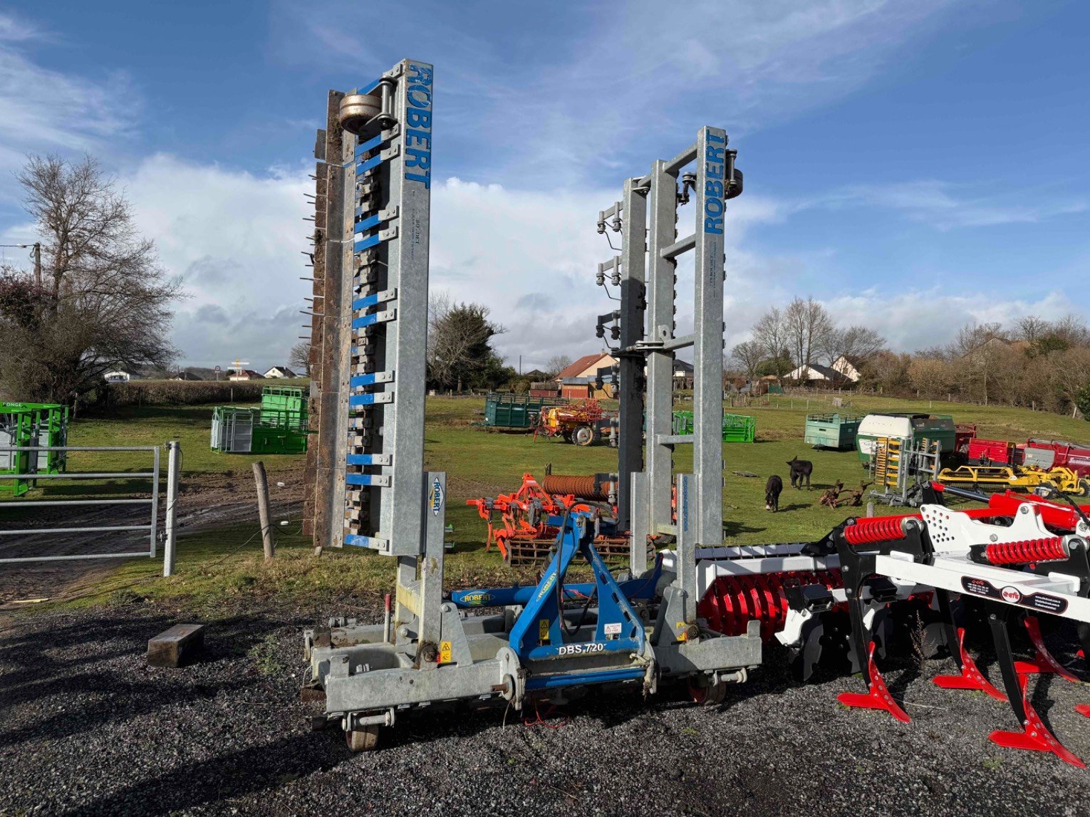 Egge del tipo Robert DBS 720, Gebrauchtmaschine en LA SOUTERRAINE (Imagen 1)