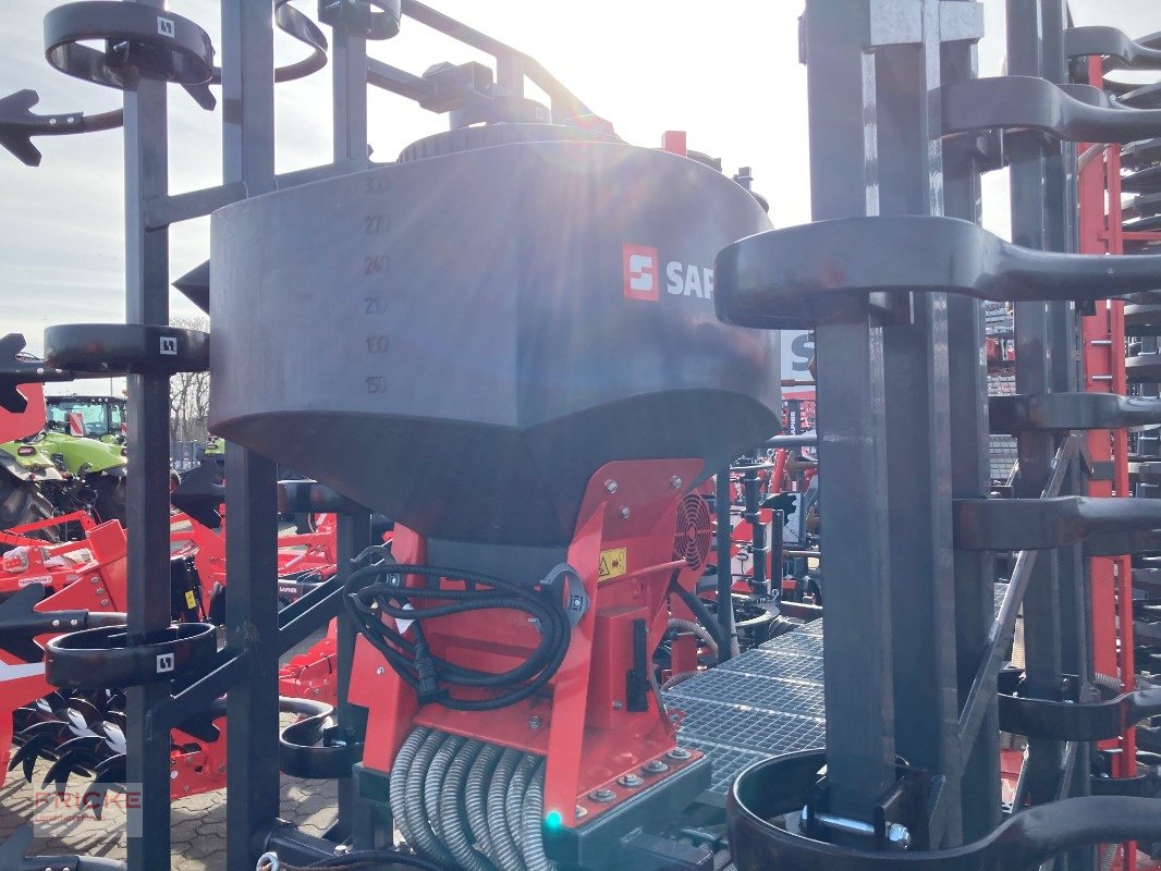 Egge des Typs Saphir GE 601 mit APV Drillstar 300, Neumaschine in Bockel - Gyhum (Bild 16)