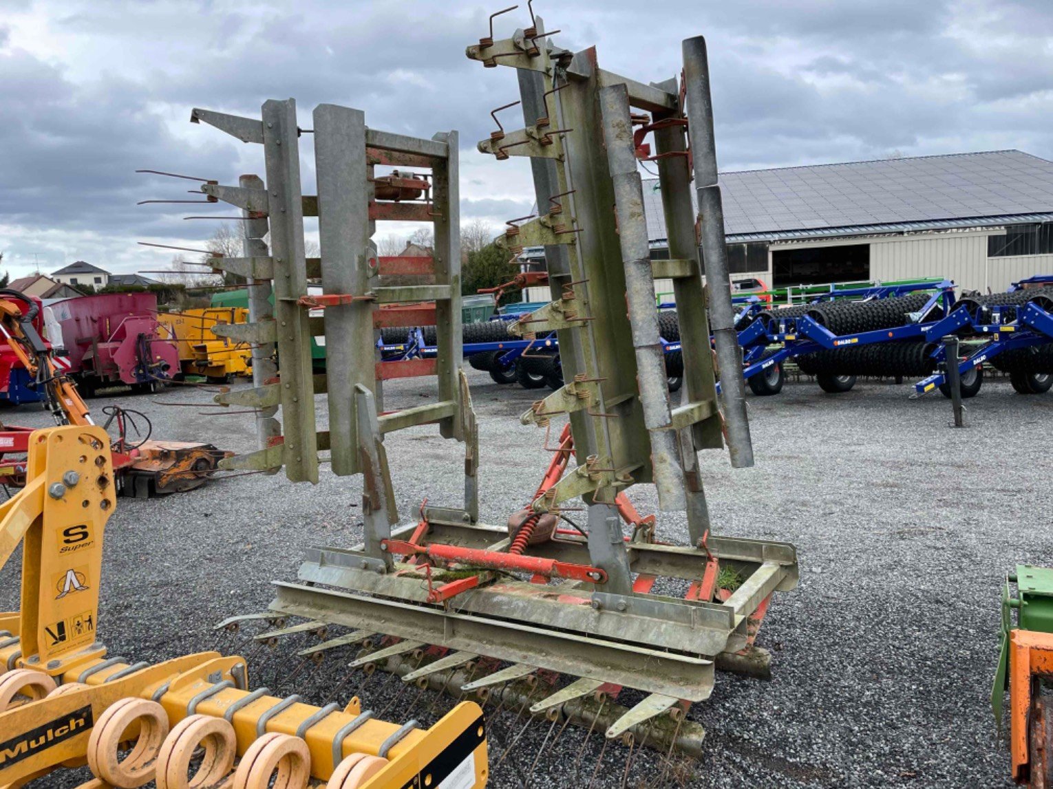 Egge du type Sonstige AGRAM, Gebrauchtmaschine en LA SOUTERRAINE (Photo 3)