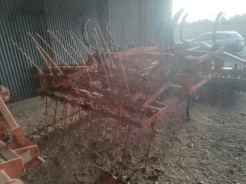 Egge типа Sonstige C 480, Gebrauchtmaschine в PITHIVIERS Cedex (Фотография 3)