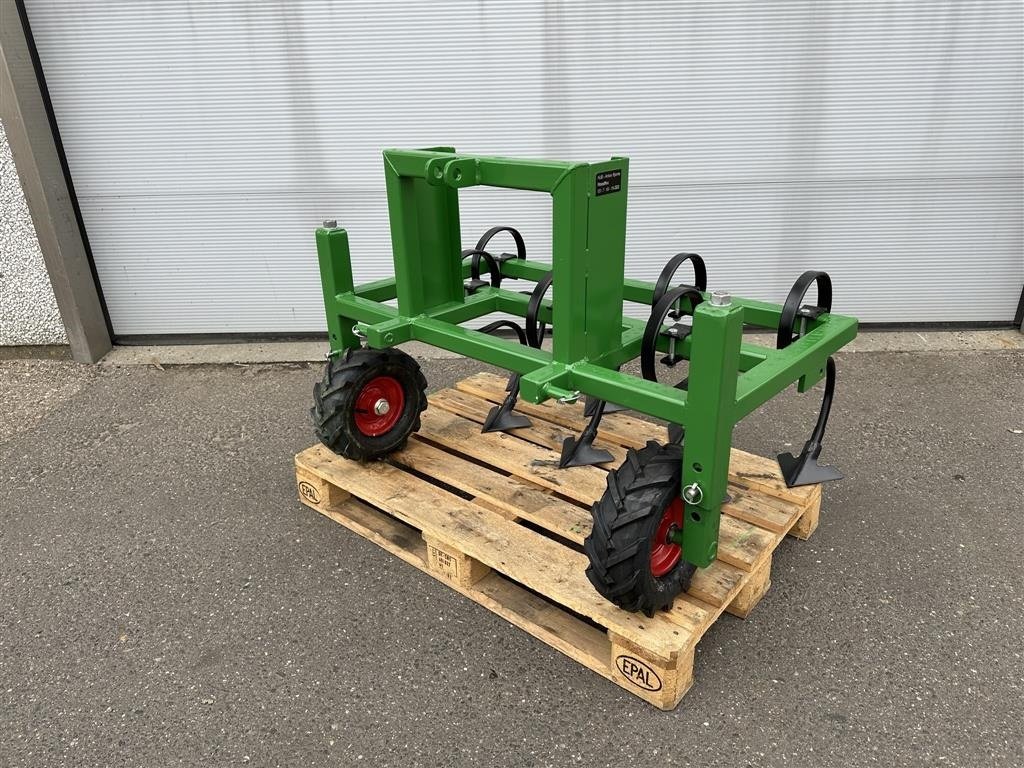 Egge типа Sonstige Harve  Til renholdelse i nyplantede træer, Gebrauchtmaschine в Holstebro (Фотография 4)