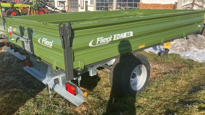 Einachskipper des Typs Fliegl EDK 60 FOX, Neumaschine in Obersöchering (Bild 3)