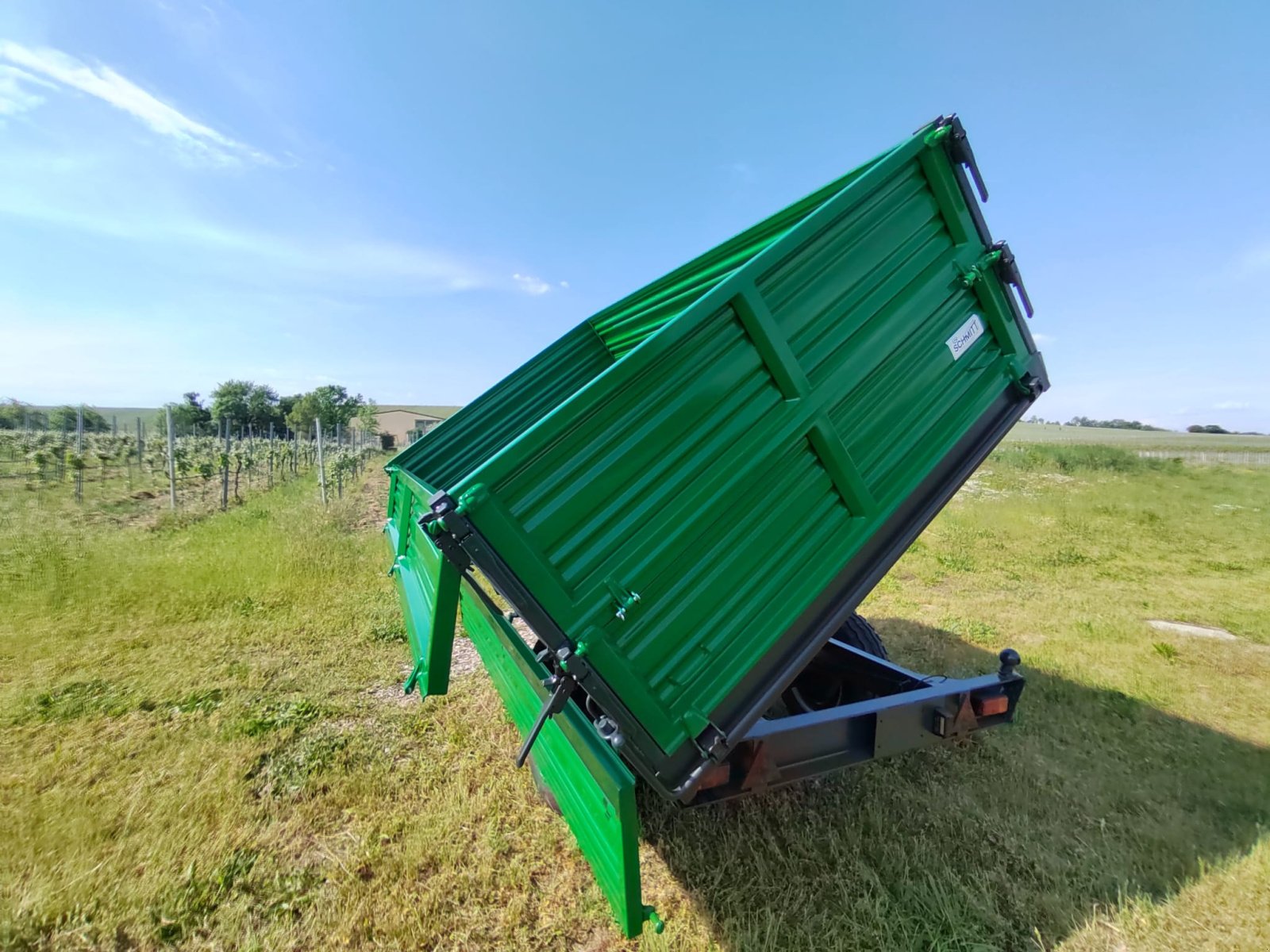 Einachskipper des Typs IMEG Neu! EDK 4 Tonner 300x180x40 cm + 40 cm Aufsatz - Essenza, Neumaschine in Sommerach (Bild 3)