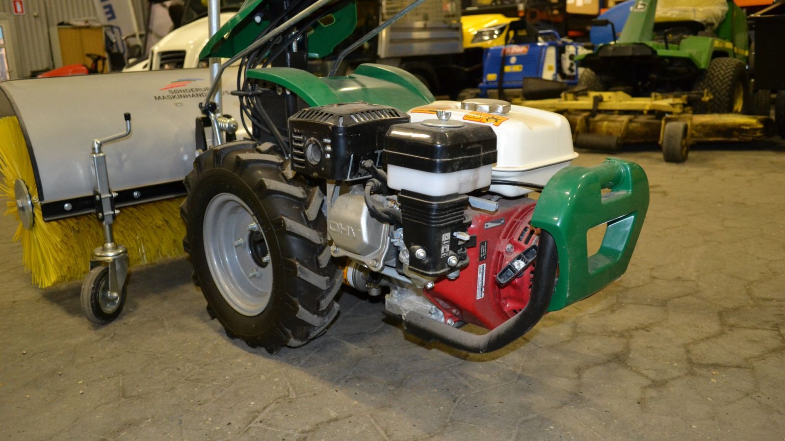 Einachstraktor del tipo Ferrari 328 med kost GX200 Rekyl, Gebrauchtmaschine en Glamsbjerg (Imagen 7)