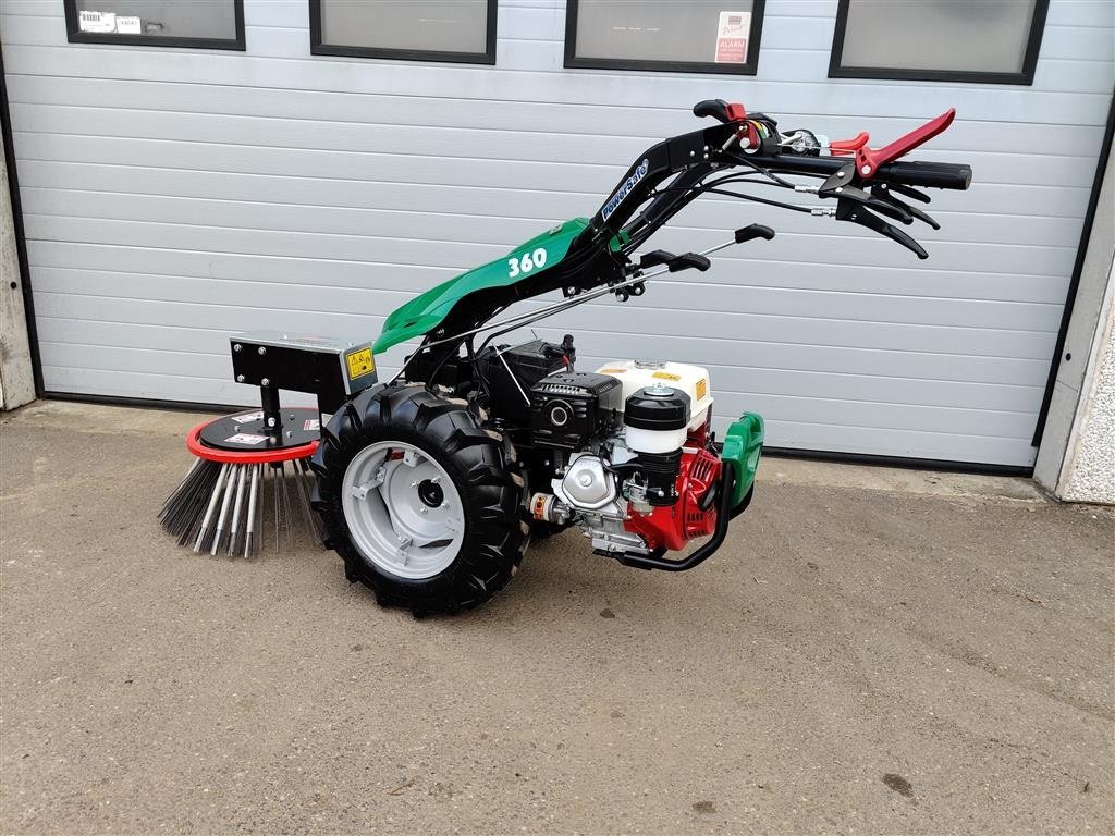 Einachstraktor des Typs Ferrari 360 - Honda Benzin MED EL-START OG UKRUDTSBØRSTE, Gebrauchtmaschine in Holstebro (Bild 6)