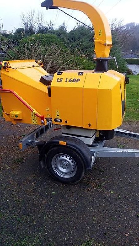 Einachstraktor del tipo laski Holzschredder Holzhäcksler Holzhacker Buschholzhacker Hacke, Gebrauchtmaschine In Schmallenberg (Immagine 2)