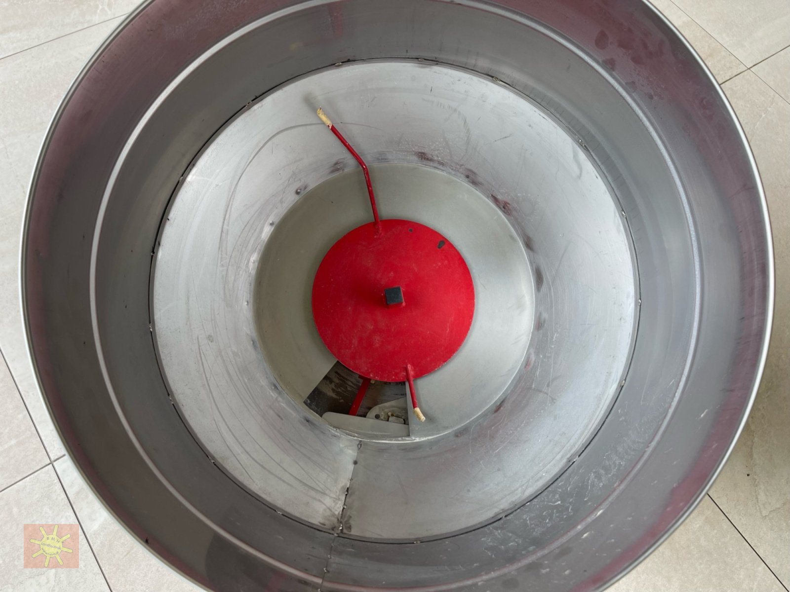 Einstreutechnik typu AG Products Mini, Neumaschine v Henndorf am Wallersee (Obrázek 4)