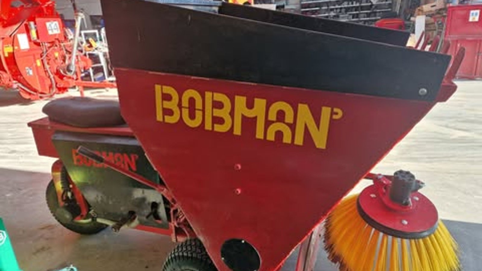 Einstreutechnik Türe ait Bobman Frontload, Gebrauchtmaschine içinde Møldrup (resim 5)