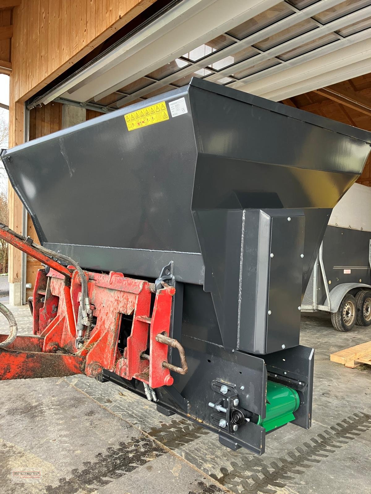 Einstreutechnik del tipo EMAT A901 Einstreuschaufel, Neumaschine en Tuntenhausen (Imagen 1)