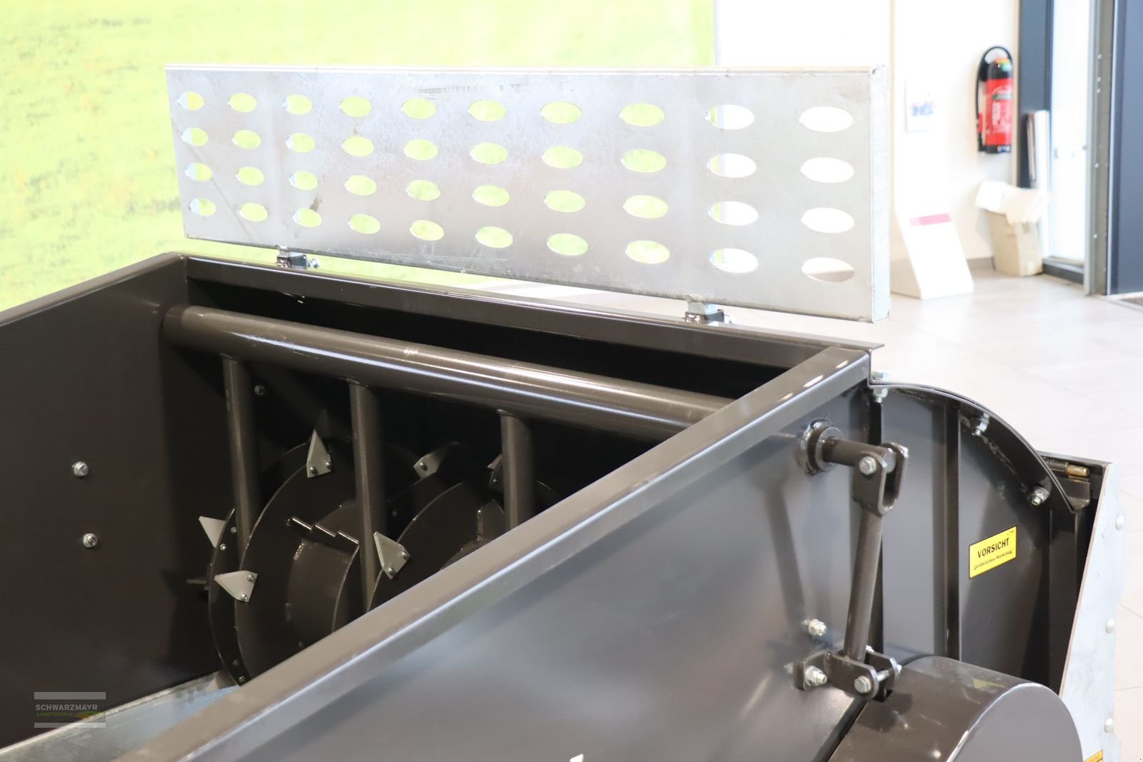 Einstreutechnik des Typs Fliegl AgroCenter Ballenauflöser, Neumaschine in Aurolzmünster (Bild 10)