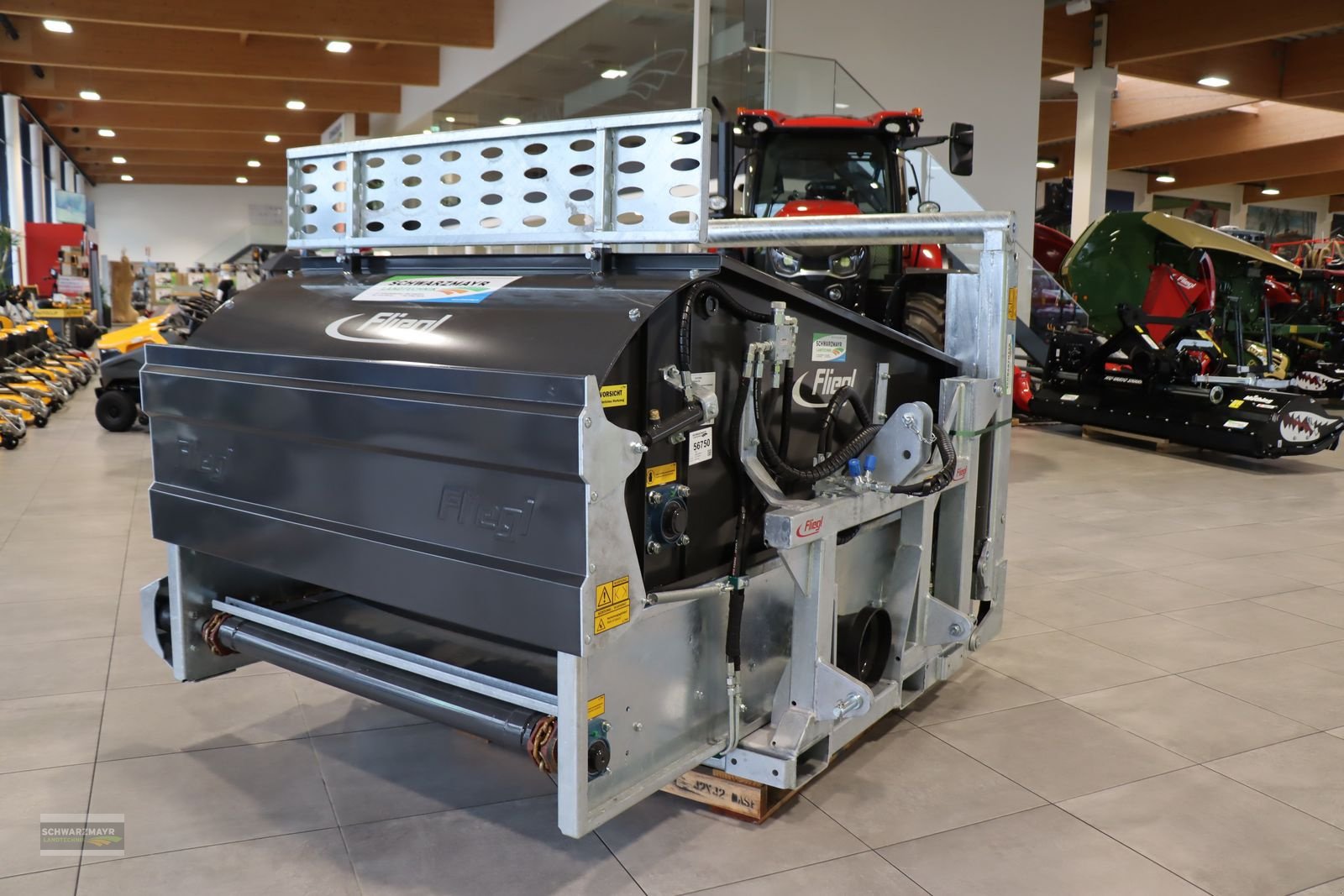 Einstreutechnik des Typs Fliegl AgroCenter Ballenauflöser, Neumaschine in Aurolzmünster (Bild 4)