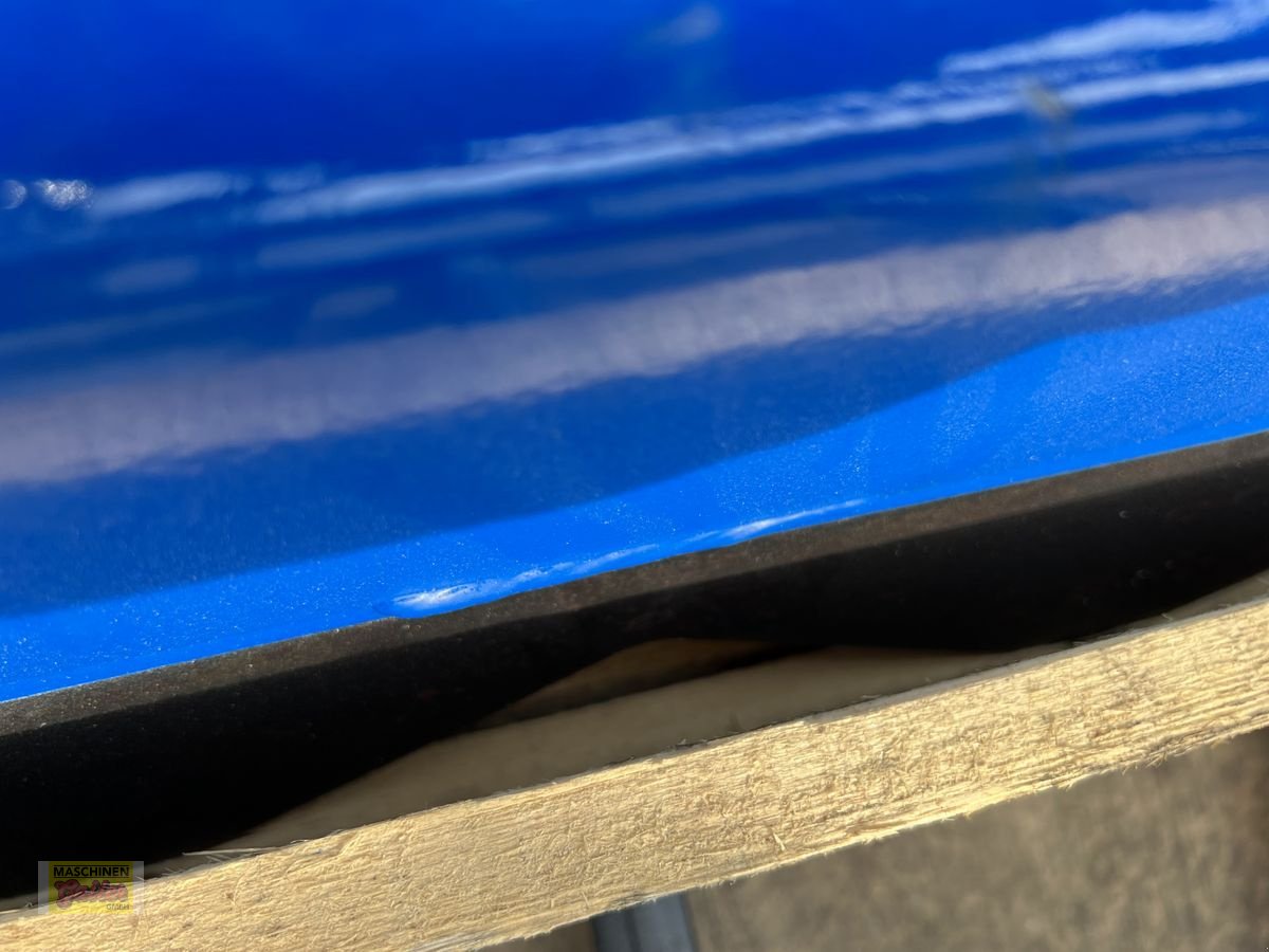 Einstreutechnik des Typs Göweil RBS Rundballen-Schneider, Neumaschine in Kötschach (Bild 9)