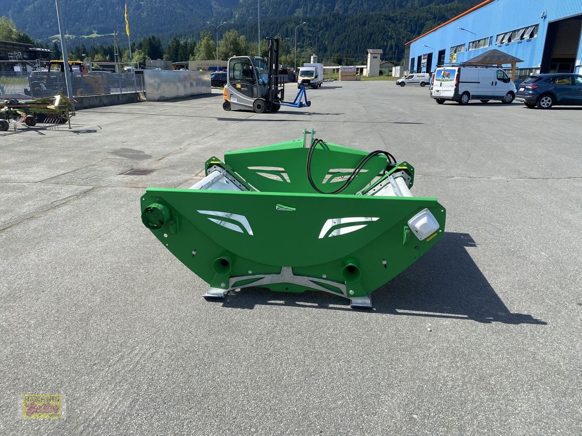 Einstreutechnik des Typs Hustler  LX 104 Rundballenabwickler Aktion!, Neumaschine in Kötschach (Bild 10)