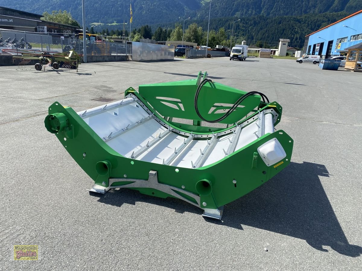Einstreutechnik des Typs Hustler  LX 104 Rundballenabwickler Aktion!, Neumaschine in Kötschach (Bild 23)