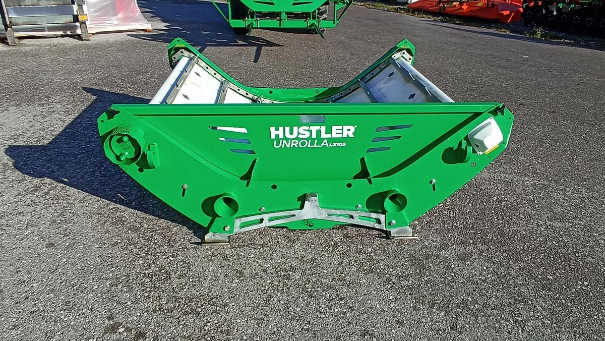 Einstreutechnik typu Hustler  LX 104, Neumaschine v Grünbach (Obrázek 4)