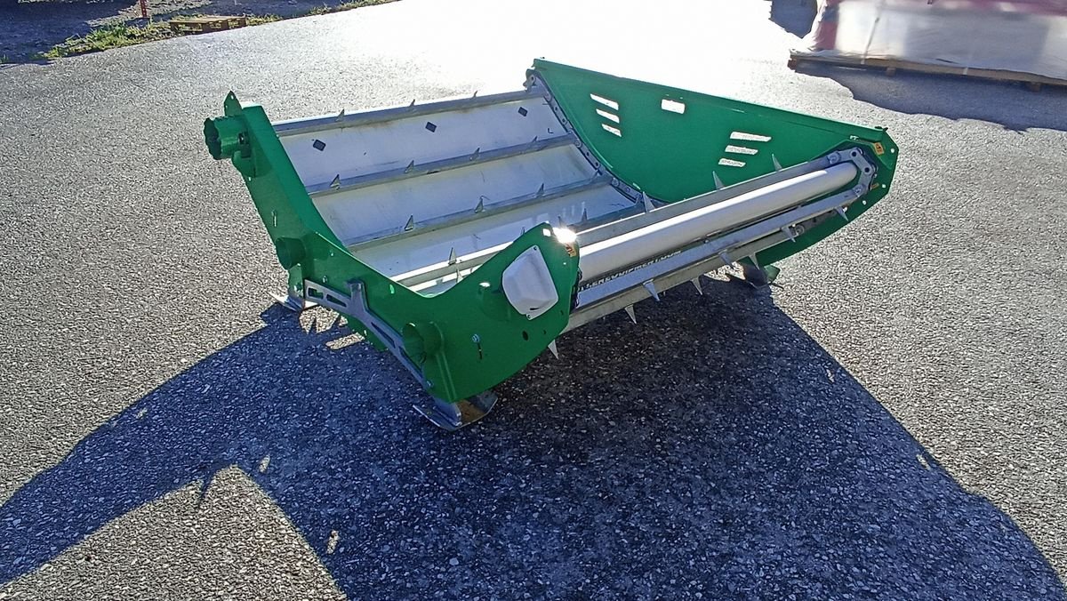 Einstreutechnik typu Hustler  LX 104, Neumaschine v Grünbach (Obrázek 5)