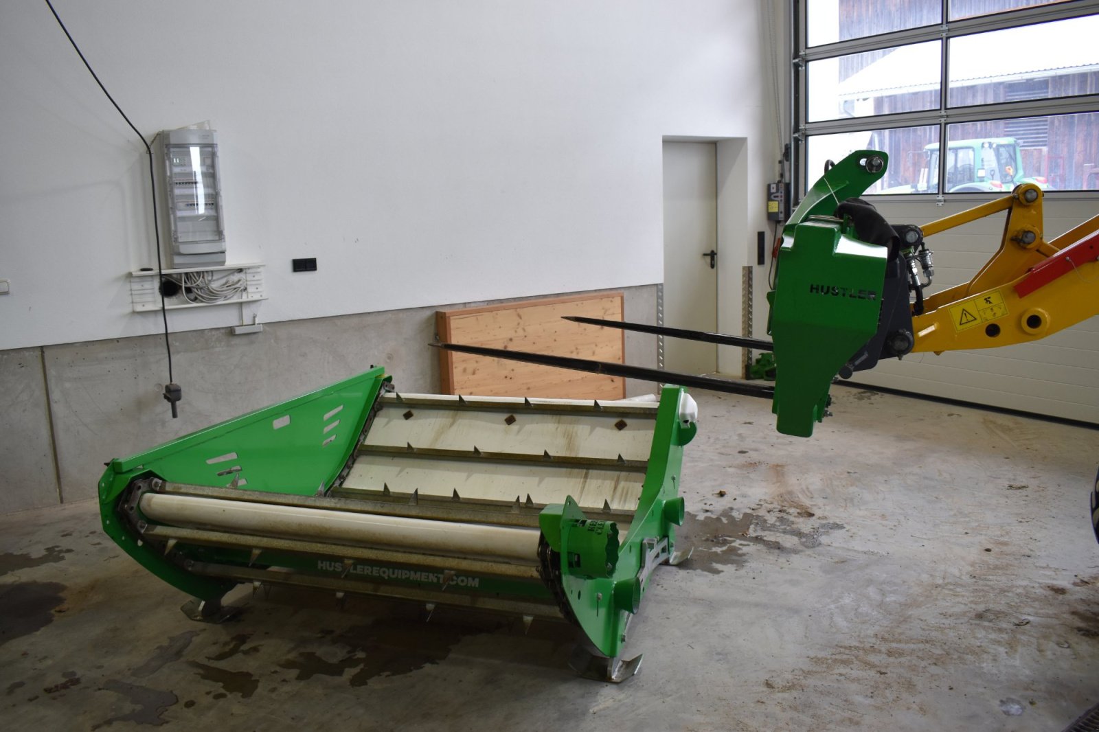 Einstreutechnik of the type Hustler  LX 105, Gebrauchtmaschine in Holzkirchen (Picture 2)