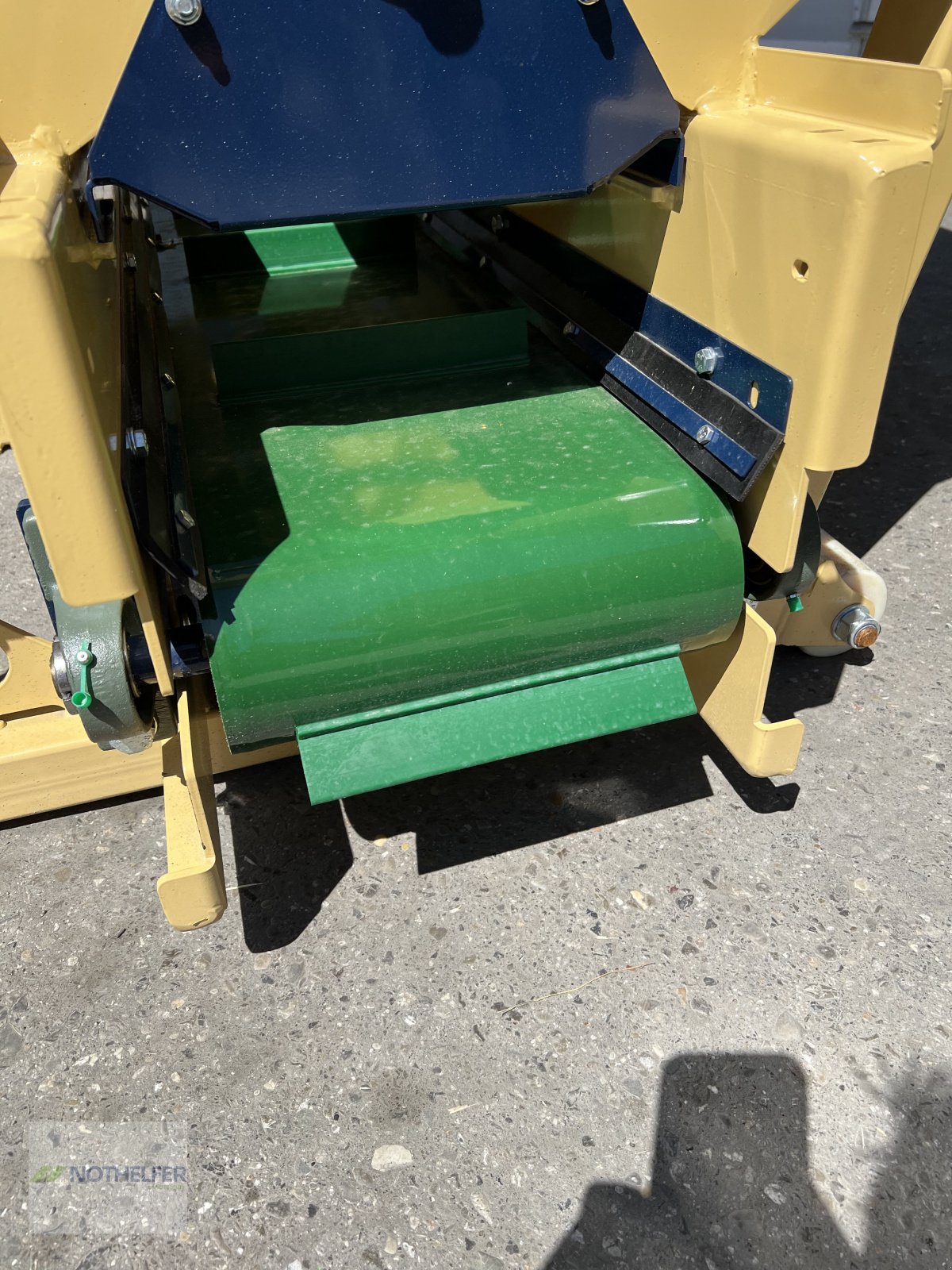 Einstreutechnik of the type Kolaszewski Einstreugeräte in verschiedenen Größen *Große Auswahl*, Neumaschine in Pforzen (Picture 9)