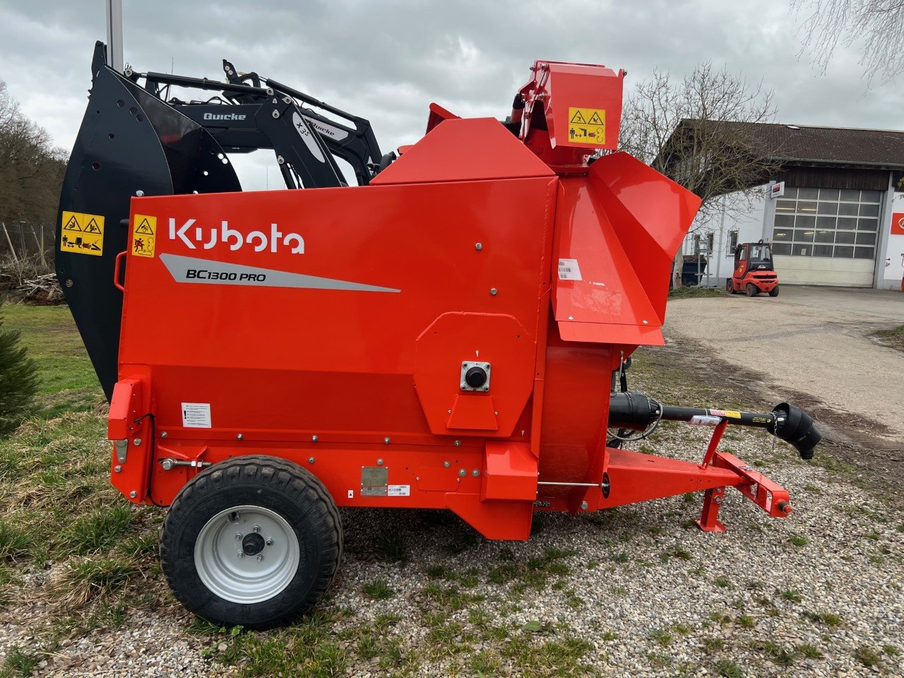 Einstreutechnik des Typs Kubota BC1300 Pro Ballenhäcksler, Neumaschine in Schweitenkirchen (Bild 3)