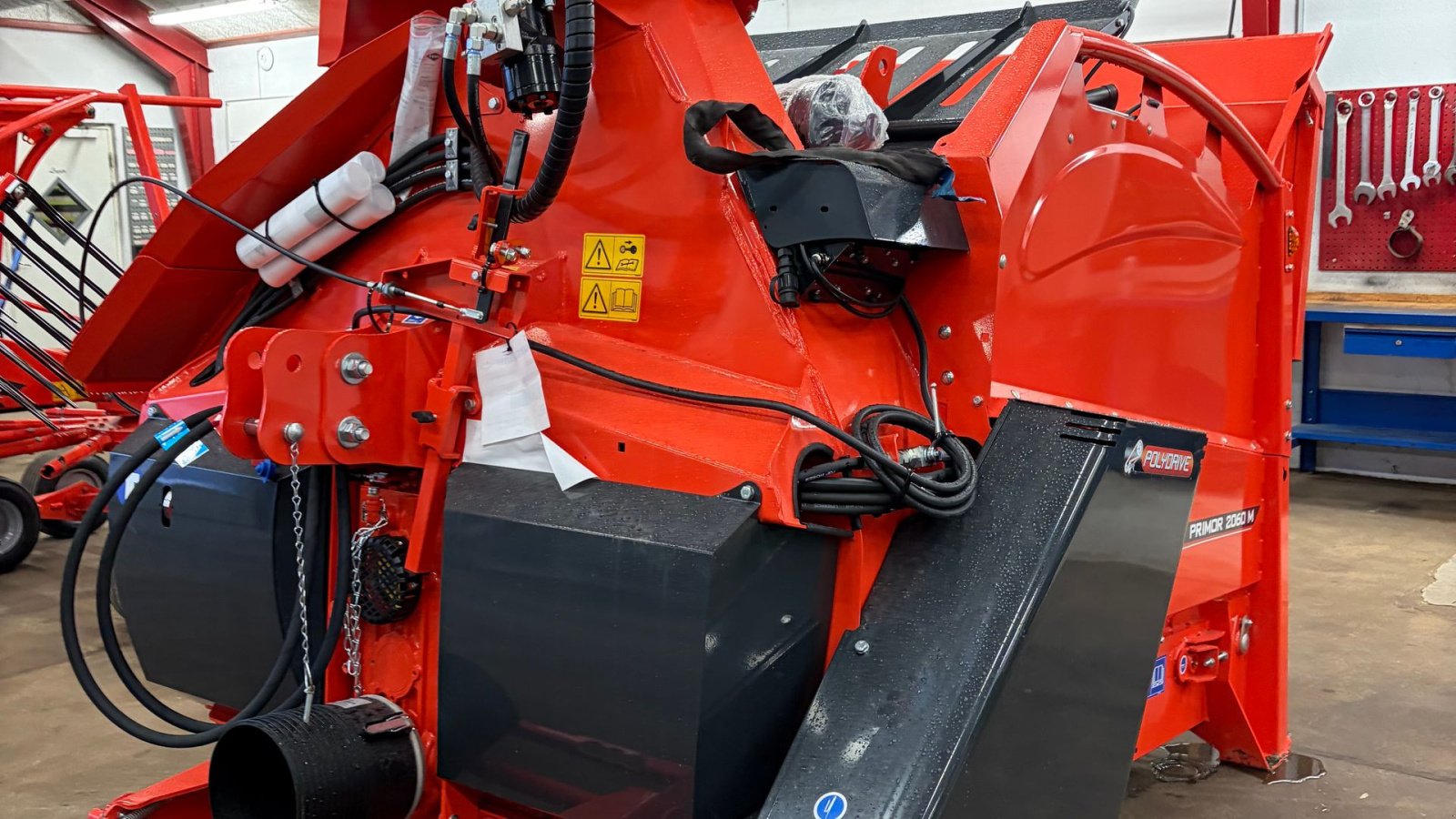 Einstreutechnik типа Kuhn Primor 2060 M m/drejetud, Gebrauchtmaschine в Tinglev (Фотография 2)