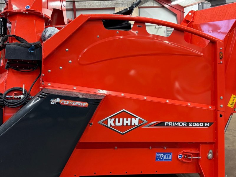 Einstreutechnik типа Kuhn Primor 2060 M m/drejetud, Gebrauchtmaschine в Tinglev