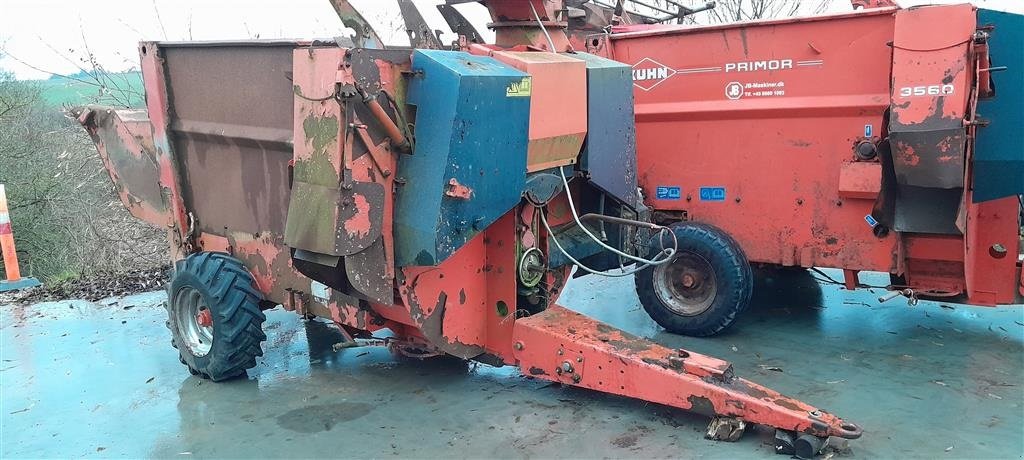 Einstreutechnik Türe ait Kuhn Primor 3560, Gebrauchtmaschine içinde Møldrup (resim 1)