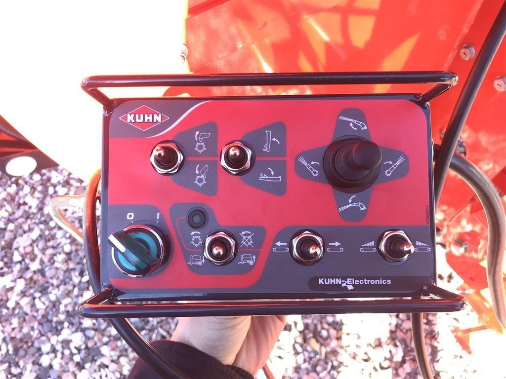 Einstreutechnik of the type Kuhn Primor 3570M 300 graders drejbar tud, Gebrauchtmaschine in Løgstør (Picture 3)