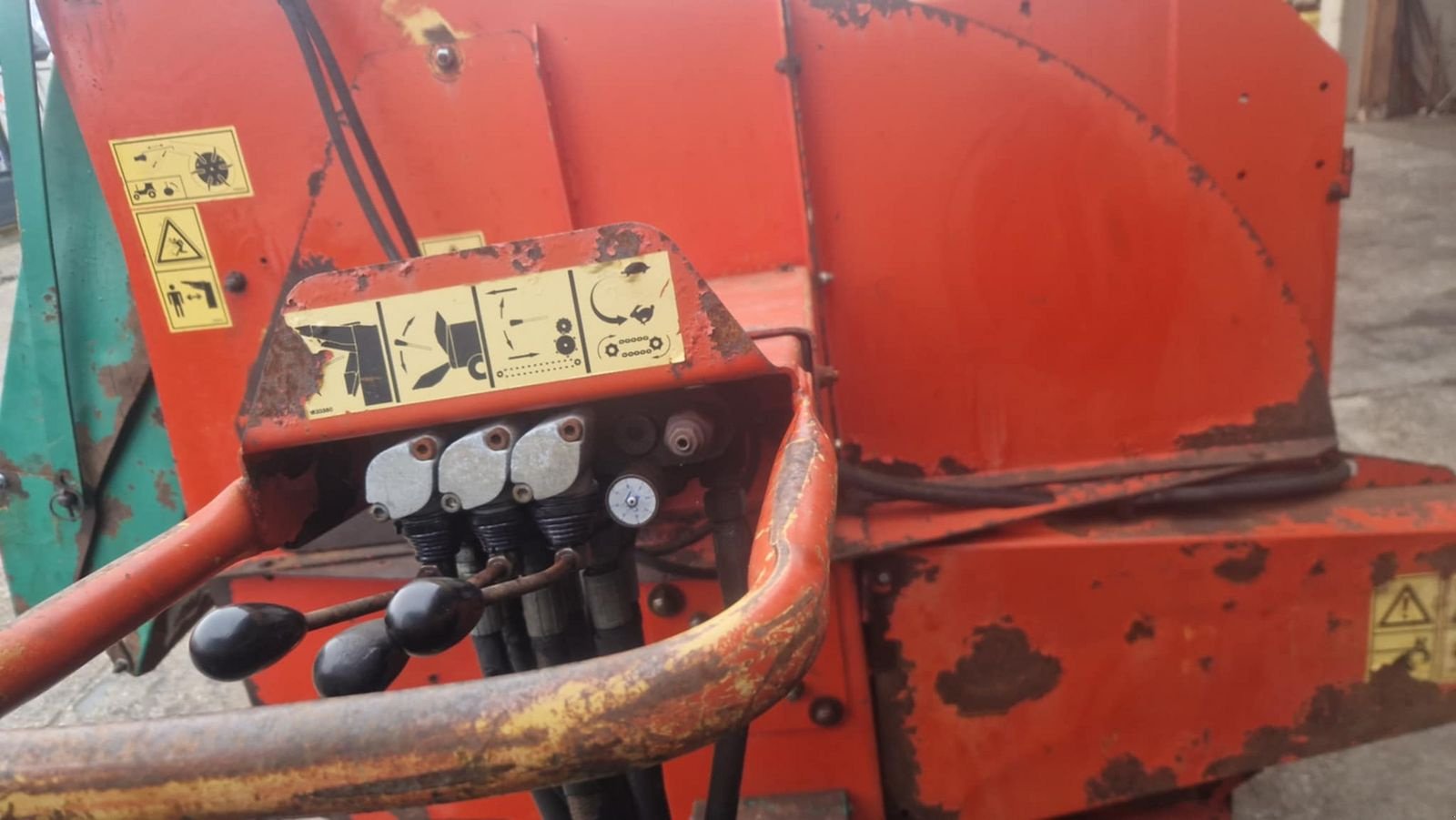 Einstreutechnik of the type Kverneland Kverneland KD 832, Gebrauchtmaschine in Villach/Zauchen (Picture 6)