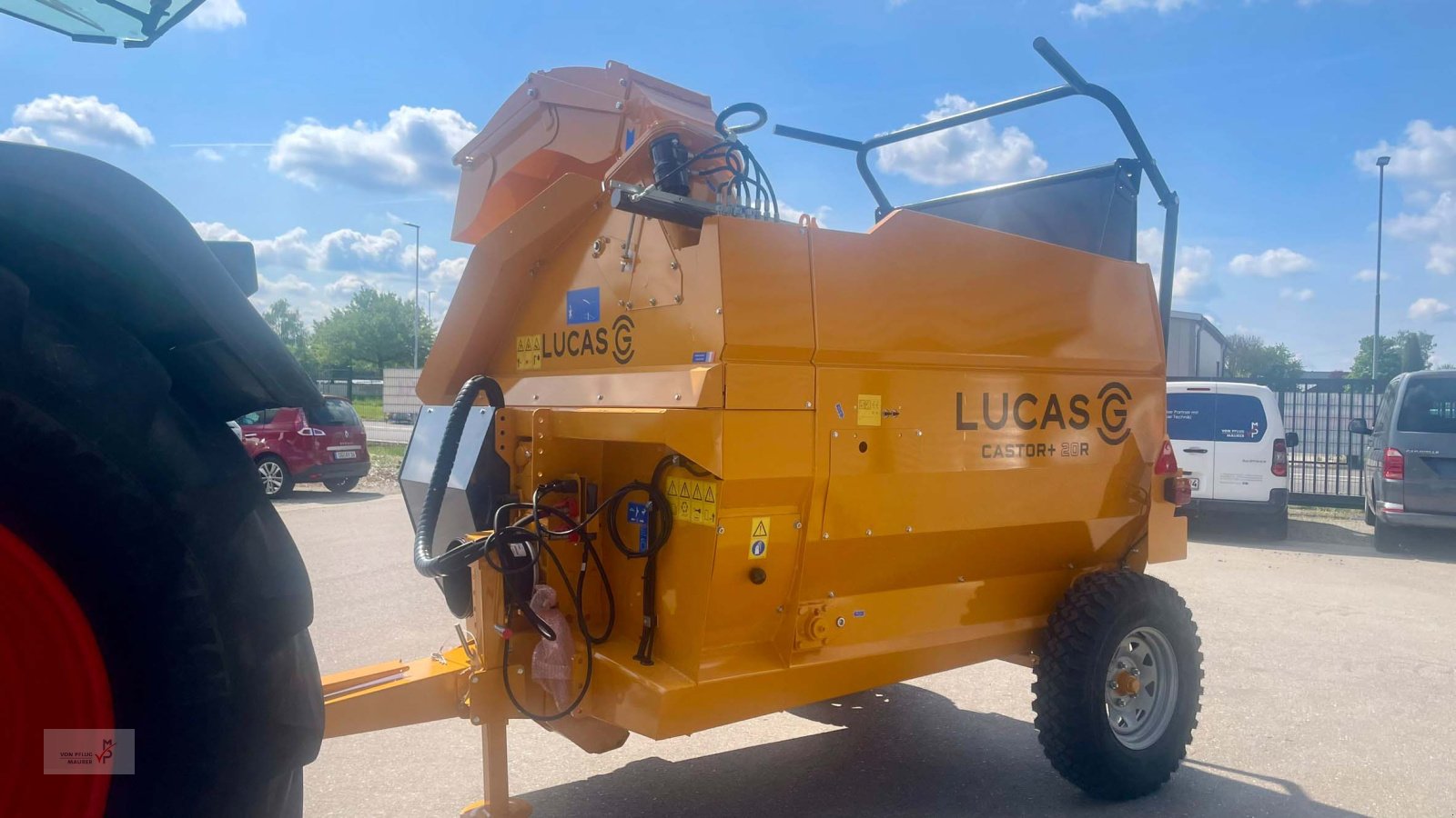 Einstreutechnik of the type Lucas Castor+ 20 R, Neumaschine in Mahlberg-Orschweier (Picture 4)