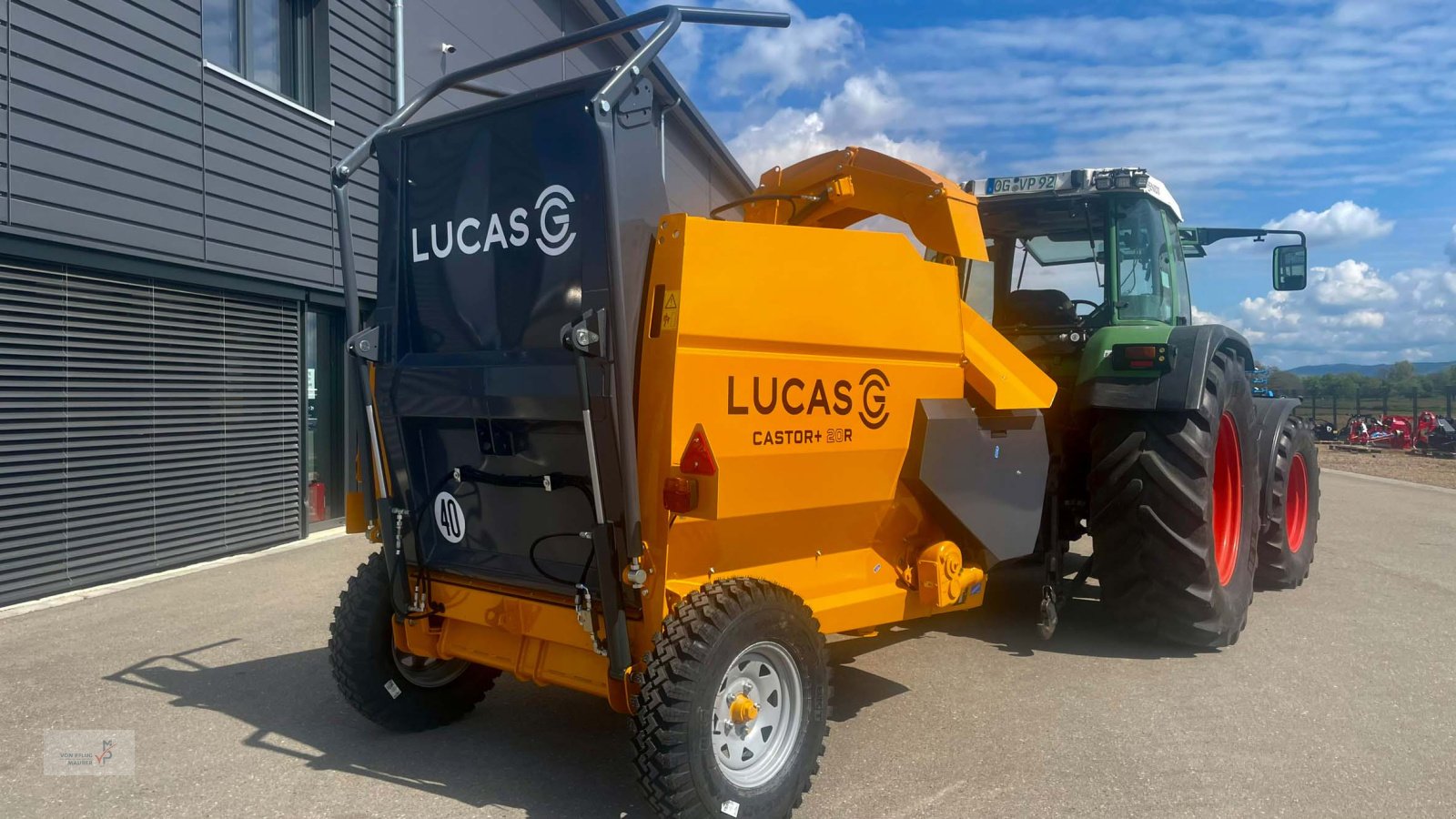 Einstreutechnik of the type Lucas Castor+ 20 R, Neumaschine in Mahlberg-Orschweier (Picture 7)