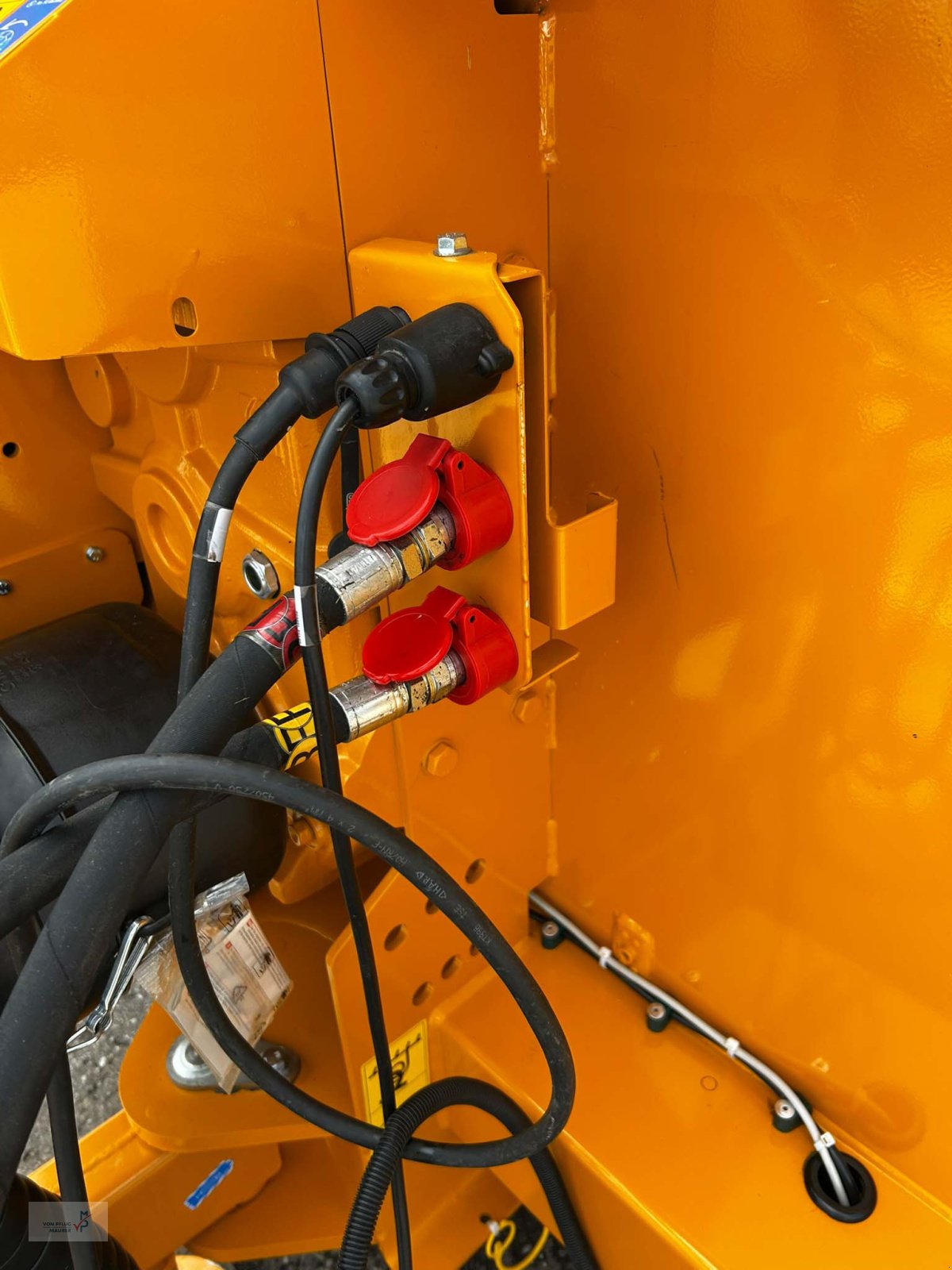 Einstreutechnik Türe ait Lucas Castor 30 R, Gebrauchtmaschine içinde Mahlberg-Orschweier (resim 11)