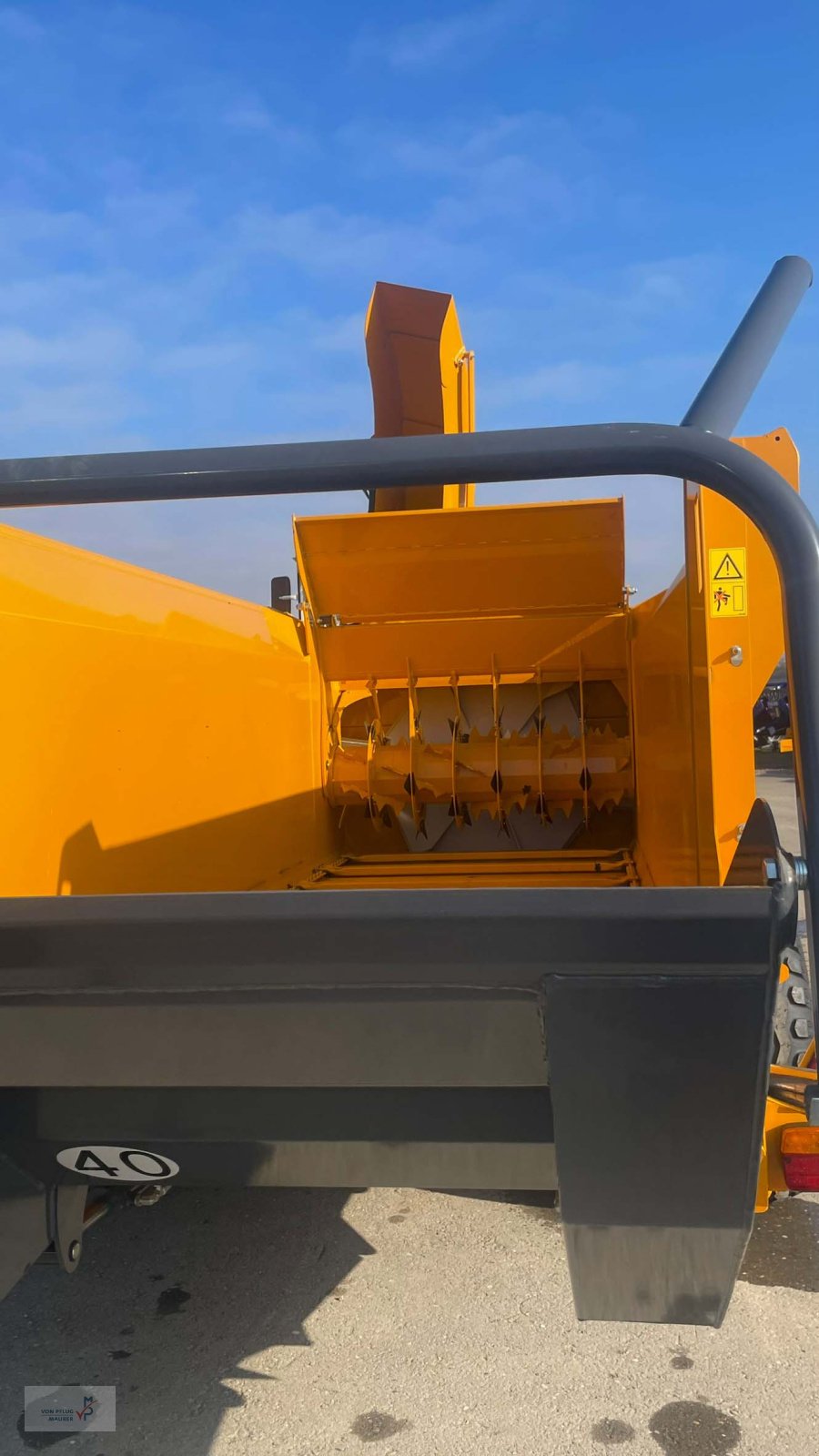 Einstreutechnik of the type Lucas Castor + 80 R, Neumaschine in Mahlberg-Orschweier (Picture 5)