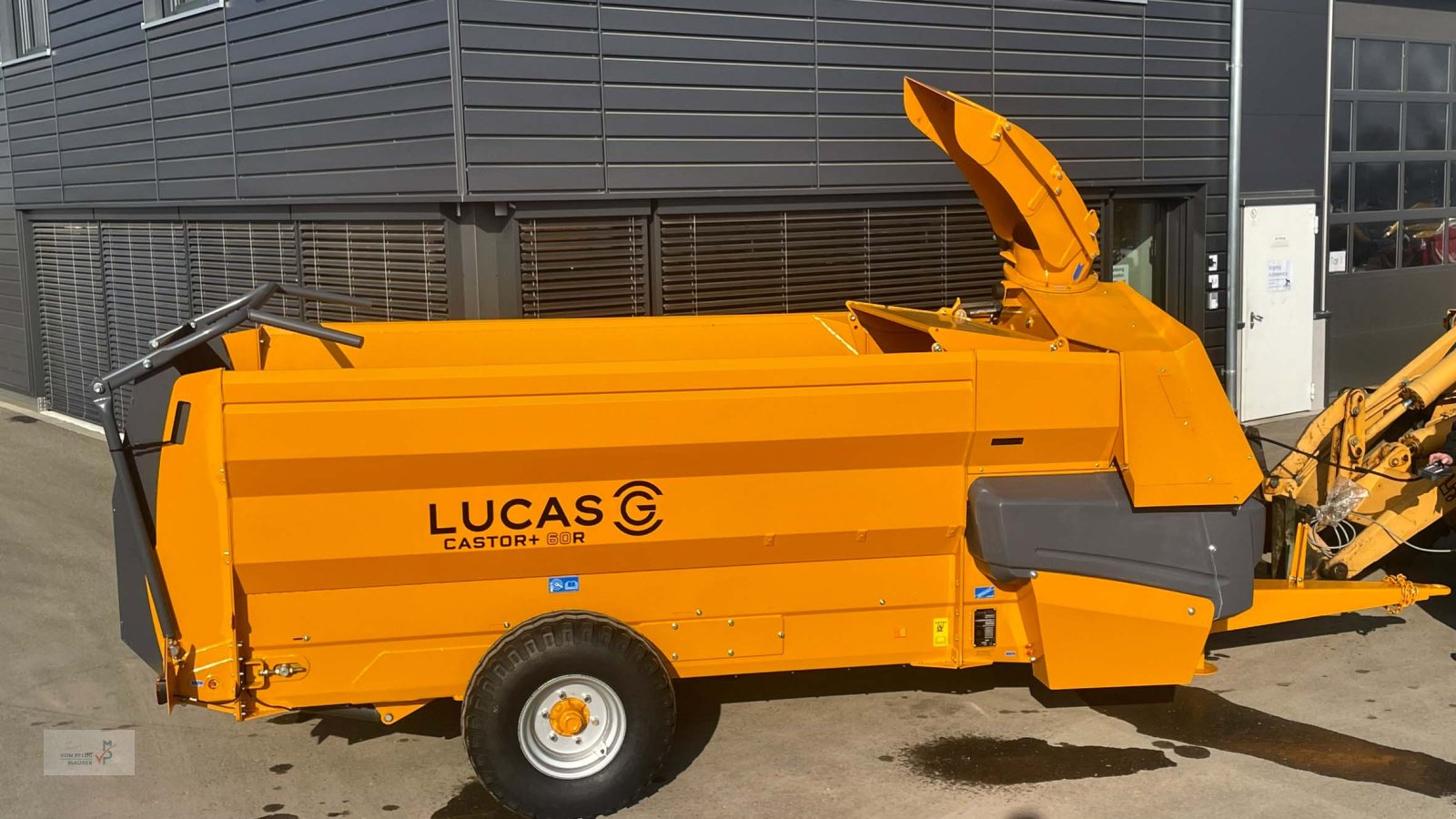 Einstreutechnik of the type Lucas Castor + 80 R, Neumaschine in Mahlberg-Orschweier (Picture 12)