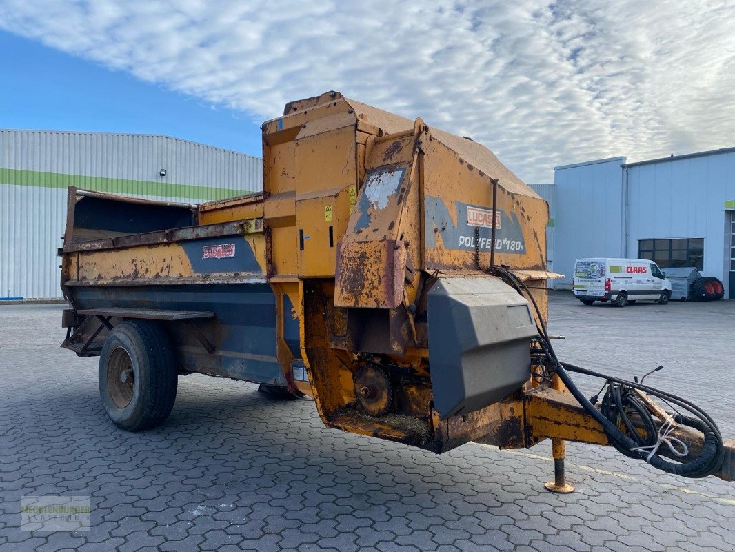 Einstreutechnik of the type Lucas Polyfeed 180 M - Ersatzteilspender !, Gebrauchtmaschine in Mühlengeez (Picture 4)