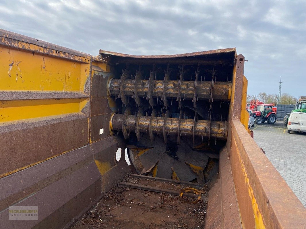 Einstreutechnik of the type Lucas Polyfeed 180 M - Ersatzteilspender !, Gebrauchtmaschine in Mühlengeez (Picture 6)