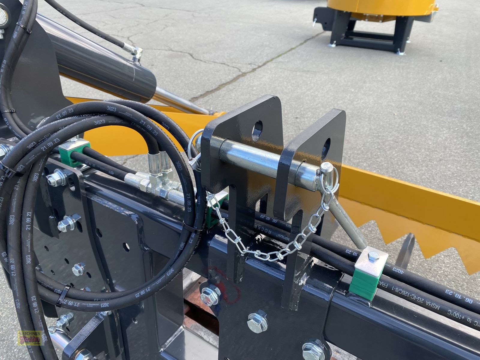 Einstreutechnik des Typs Mammut Ballenschneider Power Cut 3-Punkt-Euroaufnahme, Neumaschine in Kötschach (Bild 17)