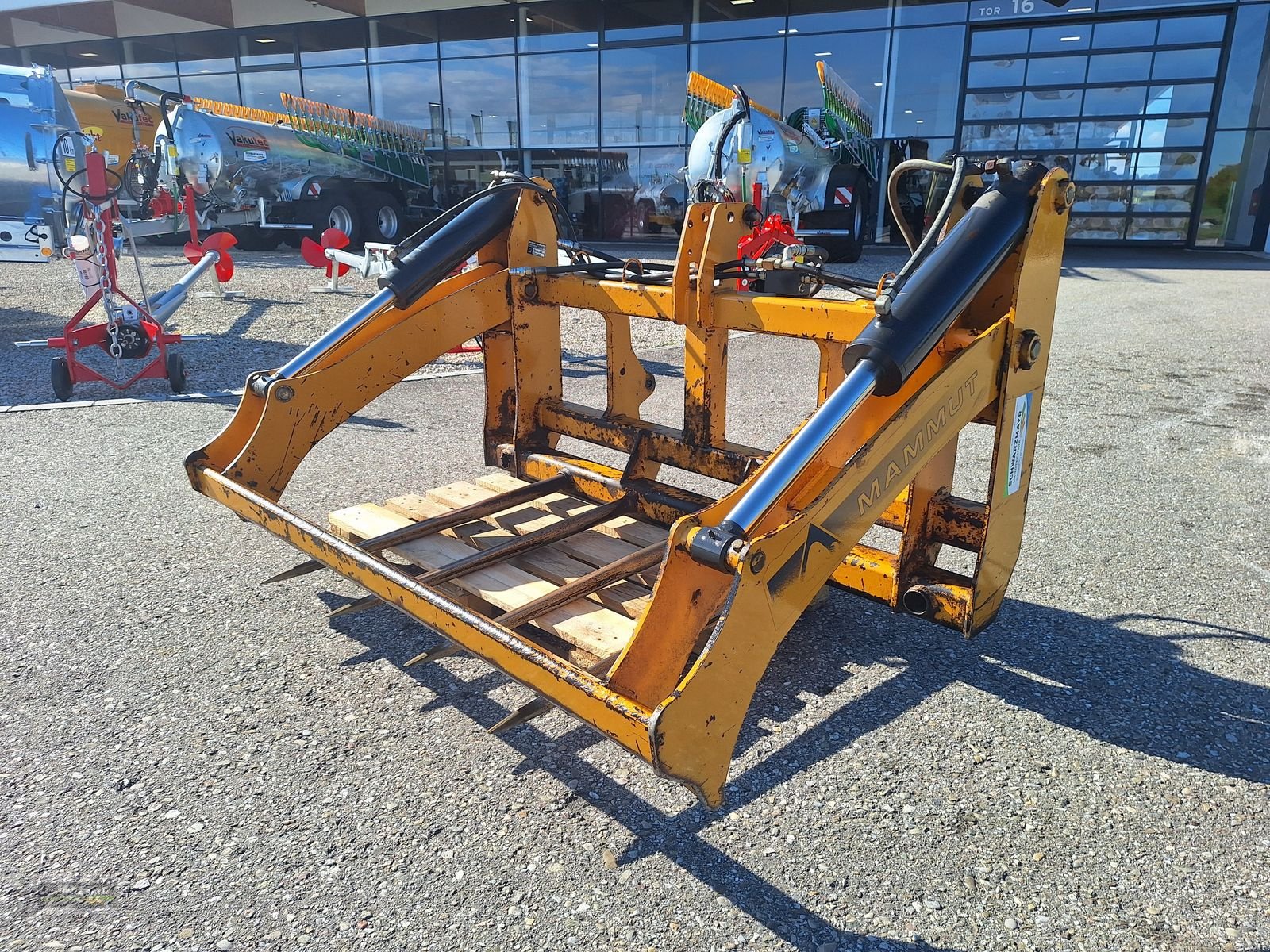 Einstreutechnik of the type Mammut Ballenschneider, Gebrauchtmaschine in Gampern (Picture 3)