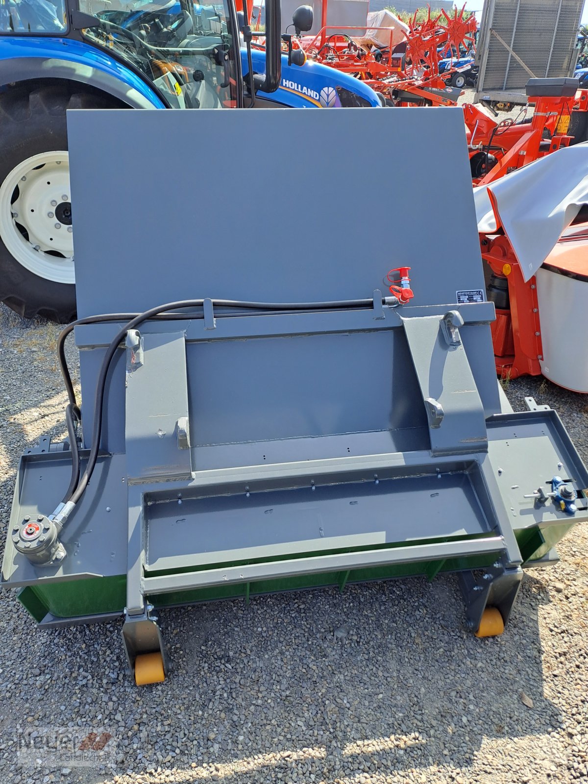 Einstreutechnik des Typs Mehrtens EG 1401, Neumaschine in Bad Waldsee Mennisweiler (Bild 3)