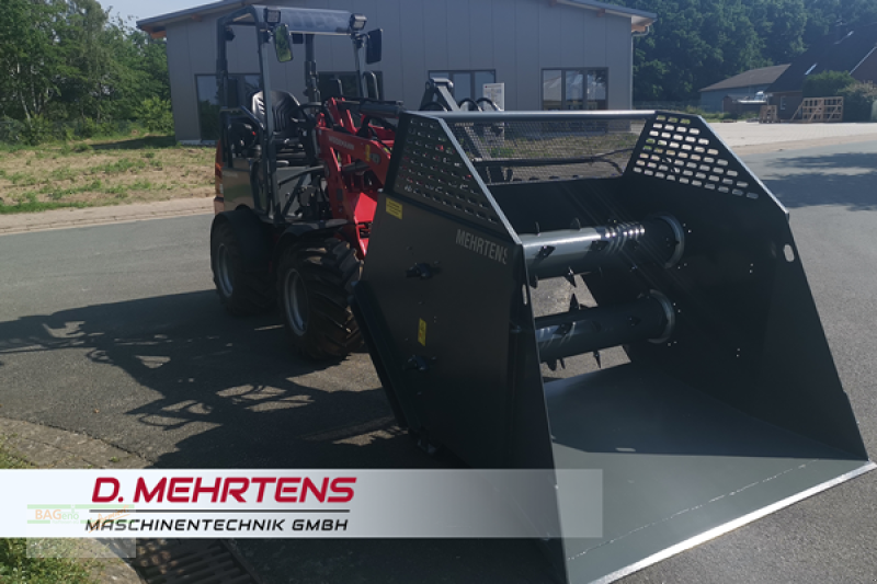 Einstreutechnik des Typs Mehrtens Strohhexe, Neumaschine in Ingelfingen-Stachenhausen (Bild 2)