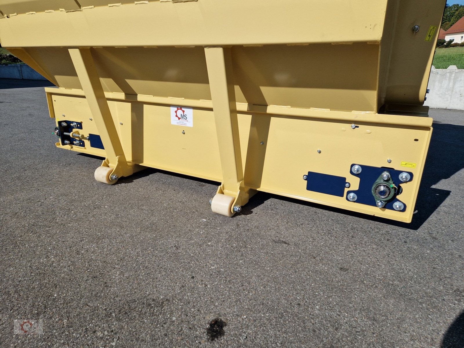 Einstreutechnik типа MS Einstreugerät universell Einstreuschaufel, Neumaschine в Tiefenbach (Фотография 5)